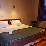 Nb With Free Parking ホテル 3*