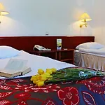 Nb With Free Parking 3* リガ