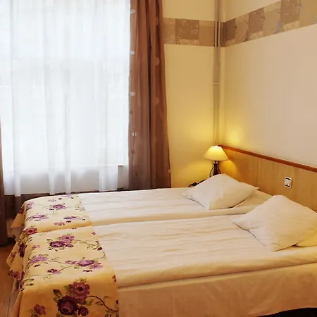 Готель Nb With Free Parking 3*