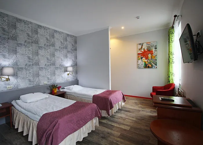 Nb With Free Parking Hotell 3*