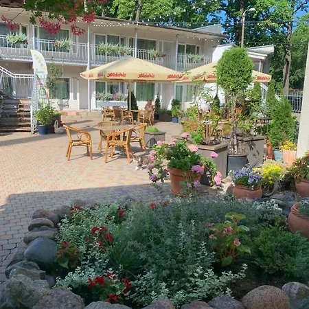 Nb With Free Parking Riga