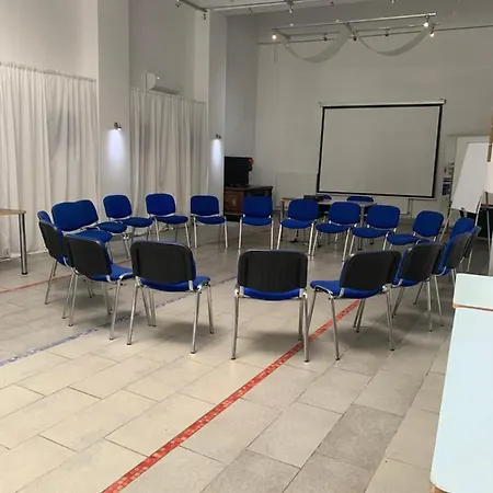 Nb With Free Parking 里加