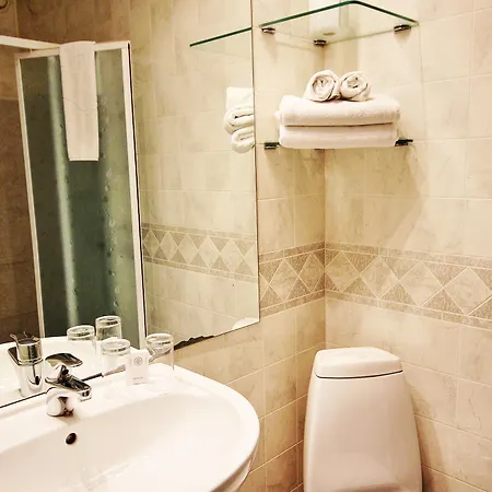 Hotel Nb With Free Parking Riga
