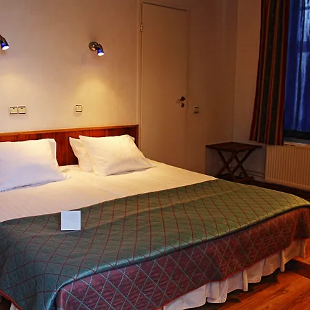 Nb With Free Parking ホテル 3*