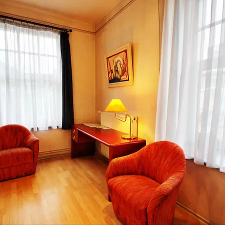 Nb With Free Parking Riga