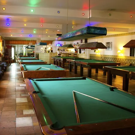 ホテル Nb With Free Parking 3*