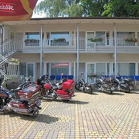 Nb With Free Parking Hotel Riga