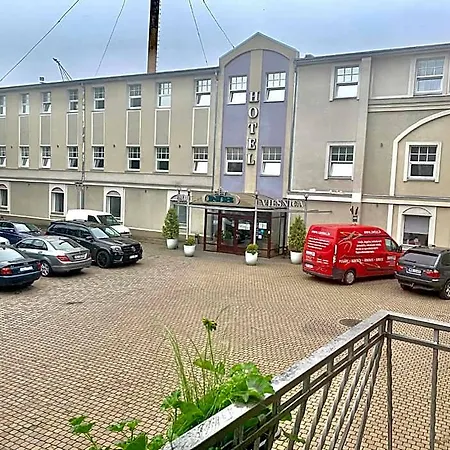 Hotel Nb With Free Parking