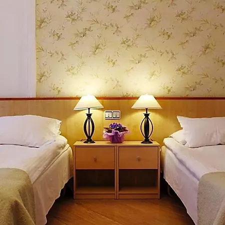 Nb With Free Parking Hotel Riga