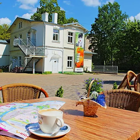 Nb With Free Parking Hotel