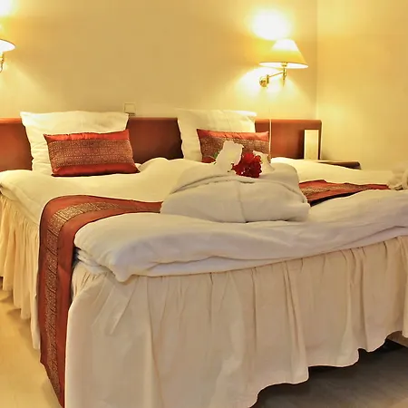 Nb With Free Parking 3* Ρίγα