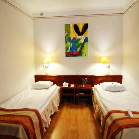 Hotel Nb With Free Parking Riga