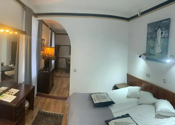 Nb With Free Parking