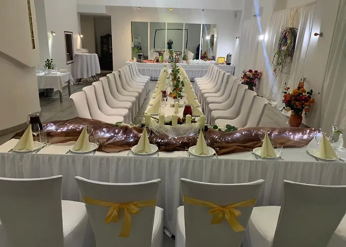 Nb With Free Parking Hotel