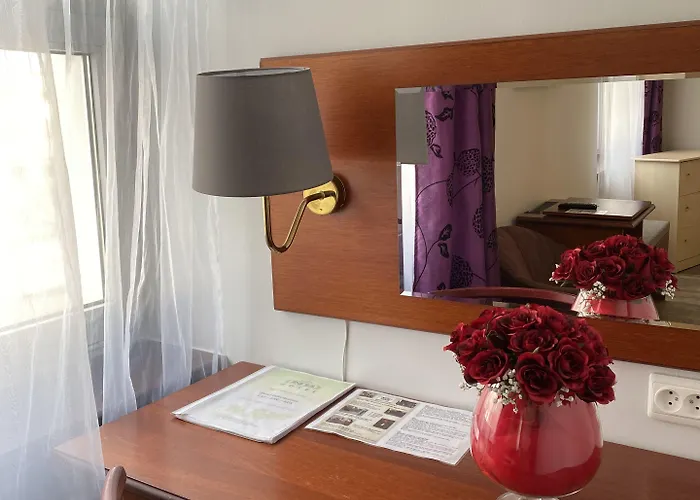 Nb With Free Parking Hotel Riga