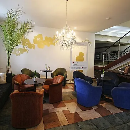 Nb With Free Parking Hotel Riga