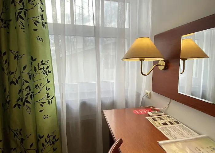 Nb With Free Parking Riga