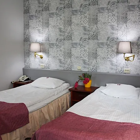 Nb With Free Parking