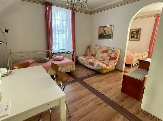 Nb With Free Parking ريغا